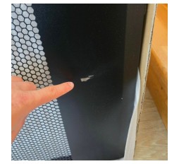 Slika izdelka: DATECH kabinet 42U 2055 800x1000 črn perf. vrata sp./zd.+polica poškodovan